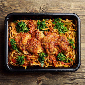 Sajoer Ajam met ei noodles