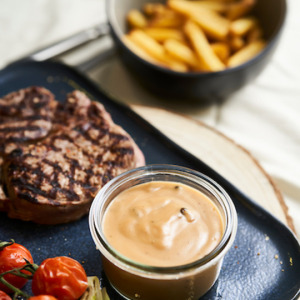 Gegrilde Steak Met Pepersaus